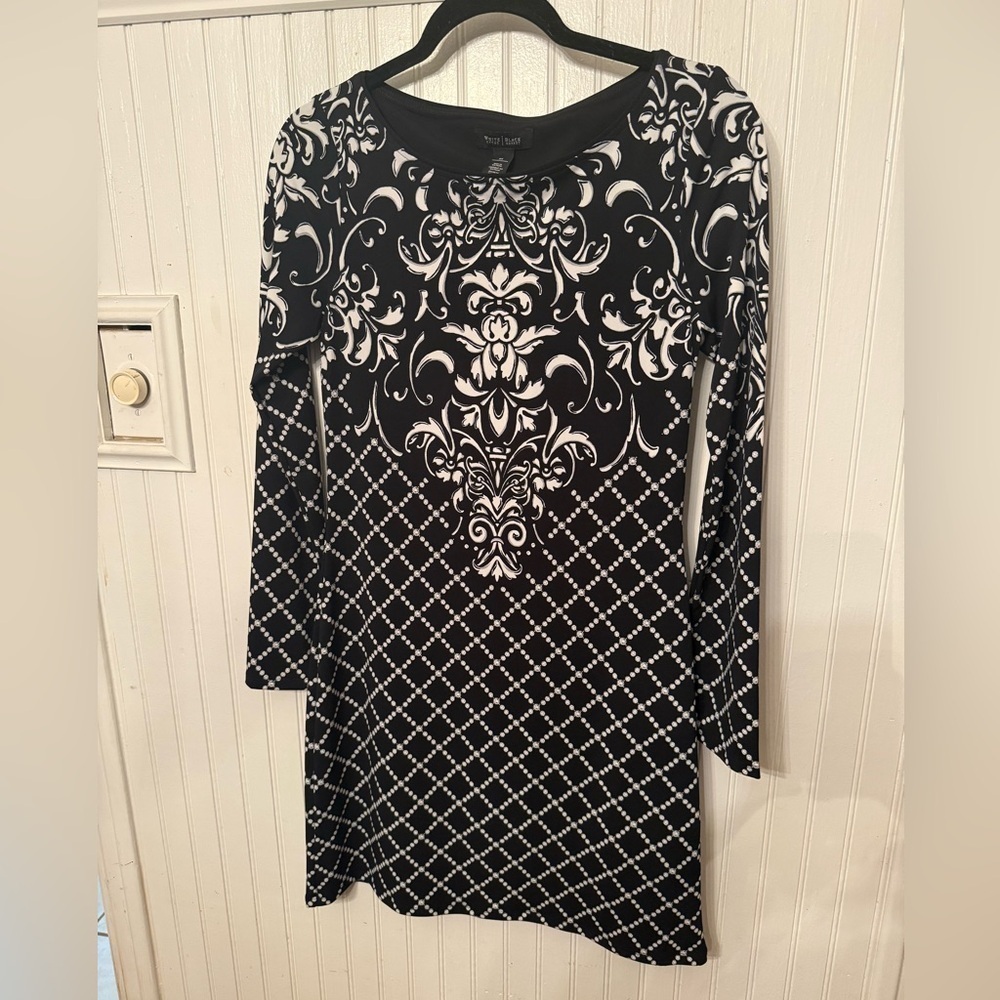 White House Black Market Geometric stretchy Shift Dress XS